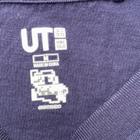 Uniqlo x Super Mario t shirt featuring Princess Peach. - Picture 7 of 10